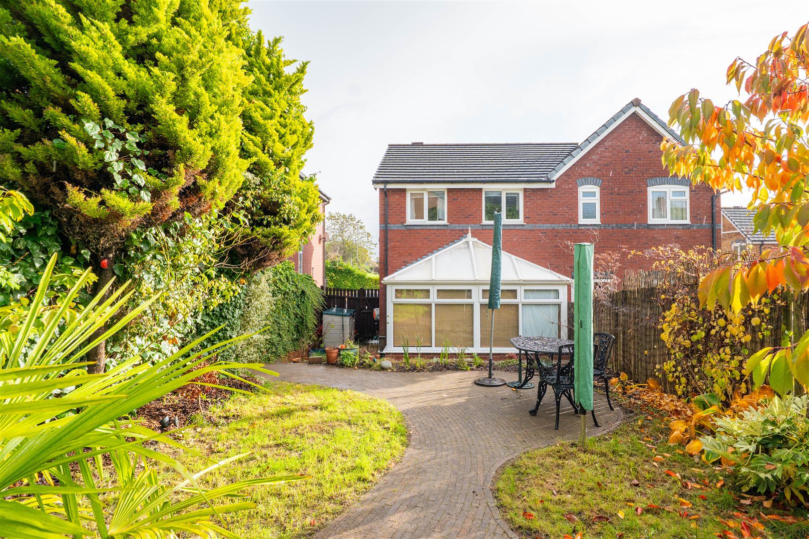 Whiteoak View, Bolton